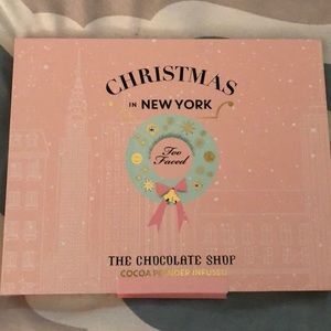 Eye shadow palette. Brand new.